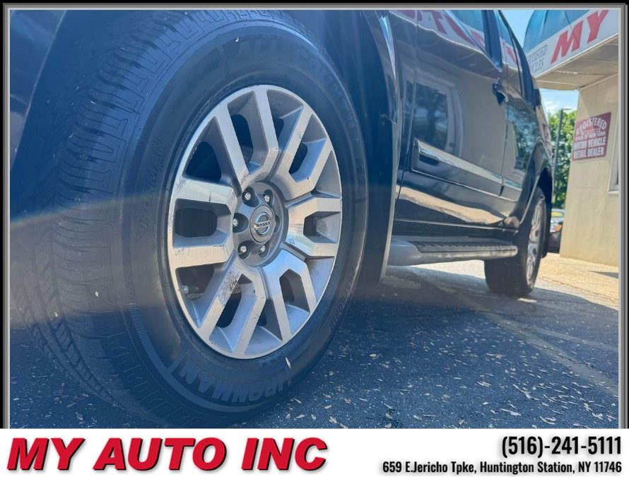 2011 Nissan Pathfinder LE - Photo 9