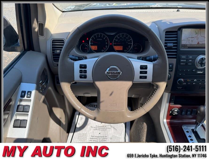 2011 Nissan Pathfinder LE - Photo 12