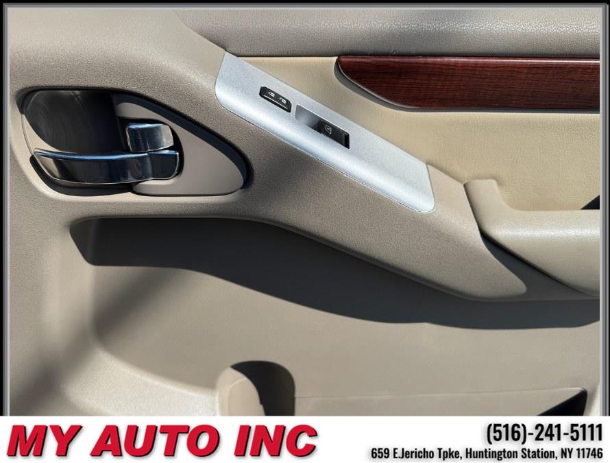 2011 Nissan Pathfinder LE - Photo 30