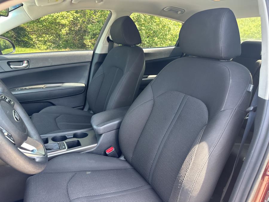 2020 Kia Optima LX - Photo 11