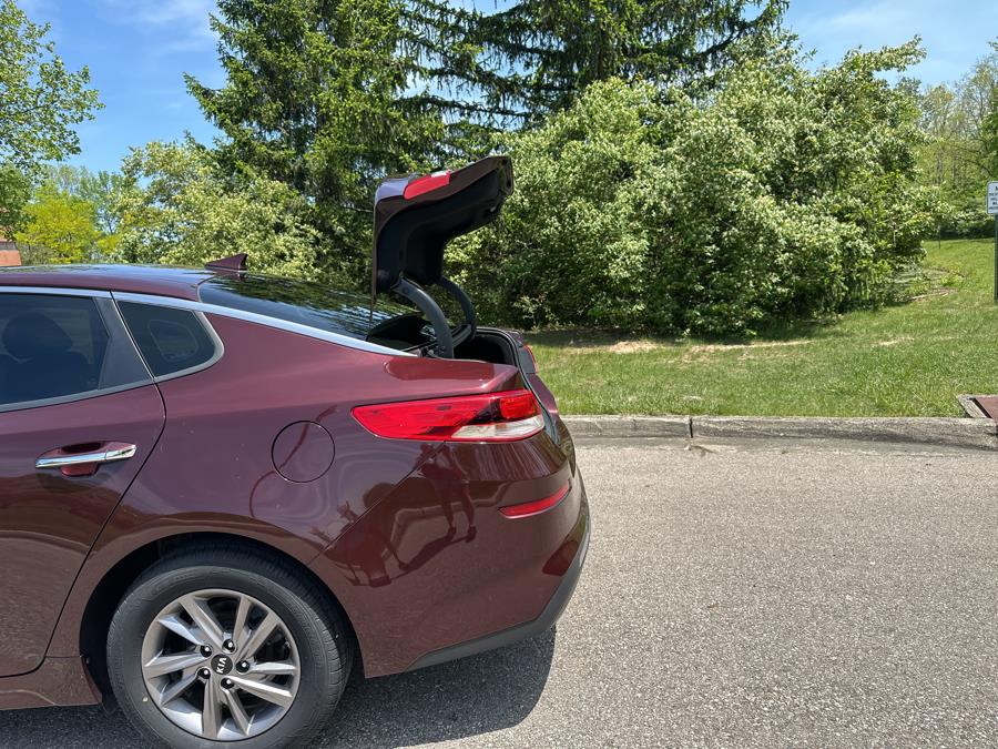 2020 Kia Optima LX - Photo 25