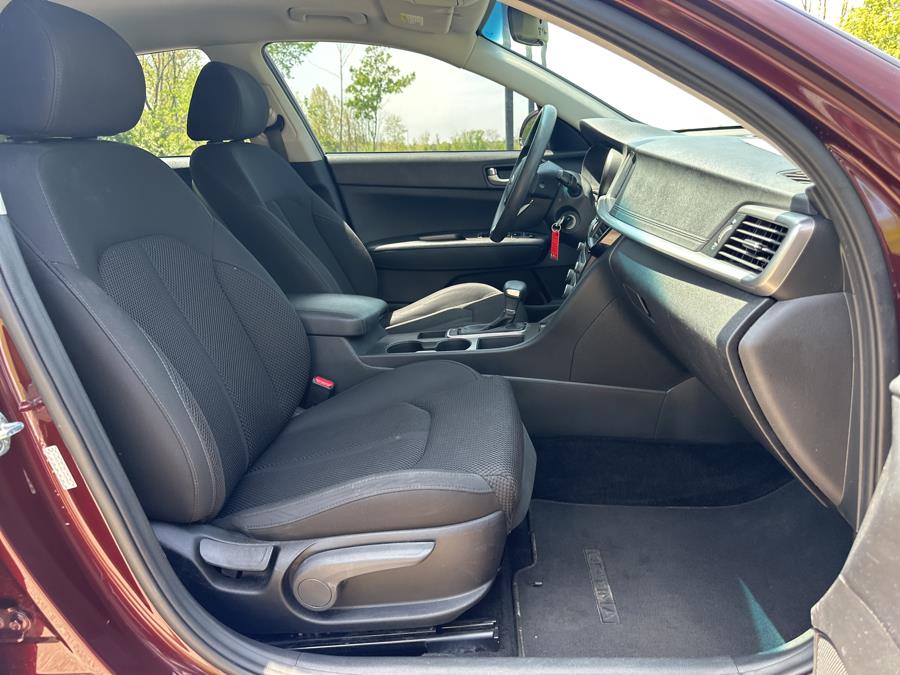 2020 Kia Optima LX - Photo 13