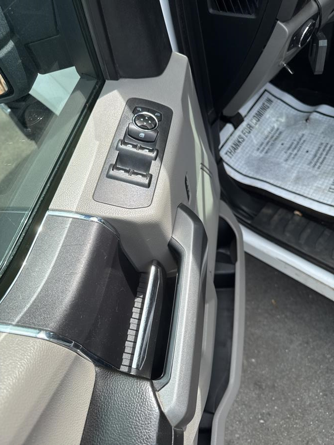2016 Ford F-150 XLT - Photo 13