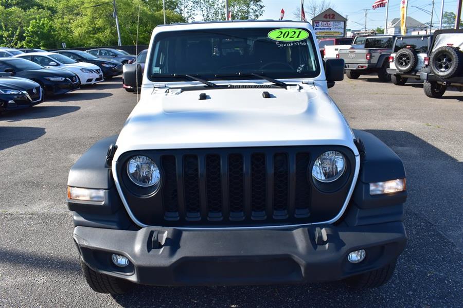 2021 Jeep Gladiator Sport's photo
