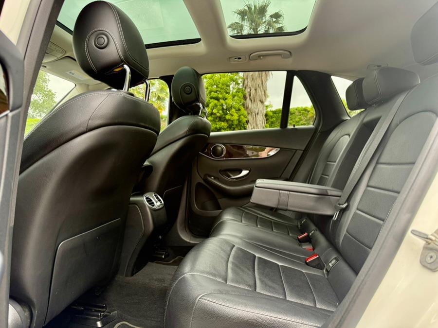 2016 Mercedes-Benz GLC GLC300 - Photo 9