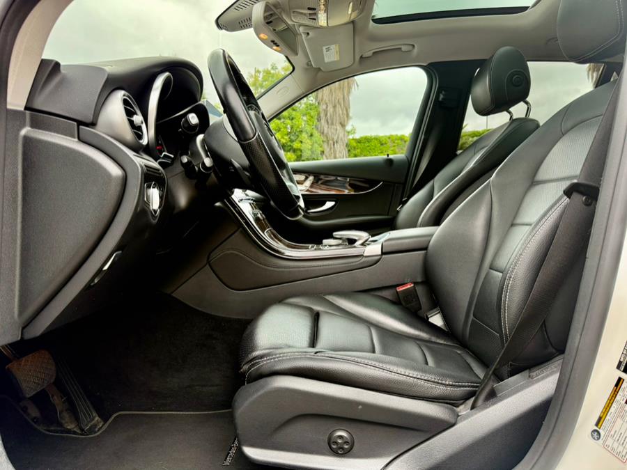 2016 Mercedes-Benz GLC GLC300 - Photo 6