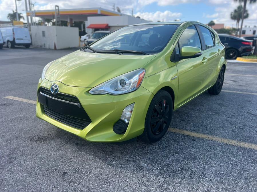 2015 Toyota Prius c 5dr HB Two (Natl), available for sale in Hialeah, Florida | The Palm Motors LLC. Hialeah, Florida