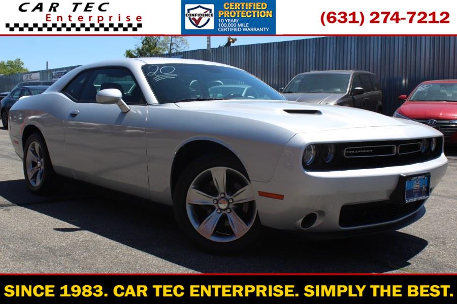 2020 Dodge Challenger SXT Auto's photo