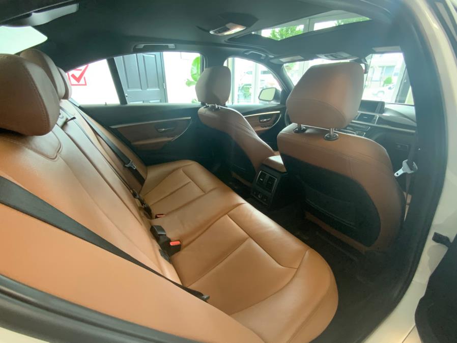 2017 BMW 3 Series 330i - Photo 11