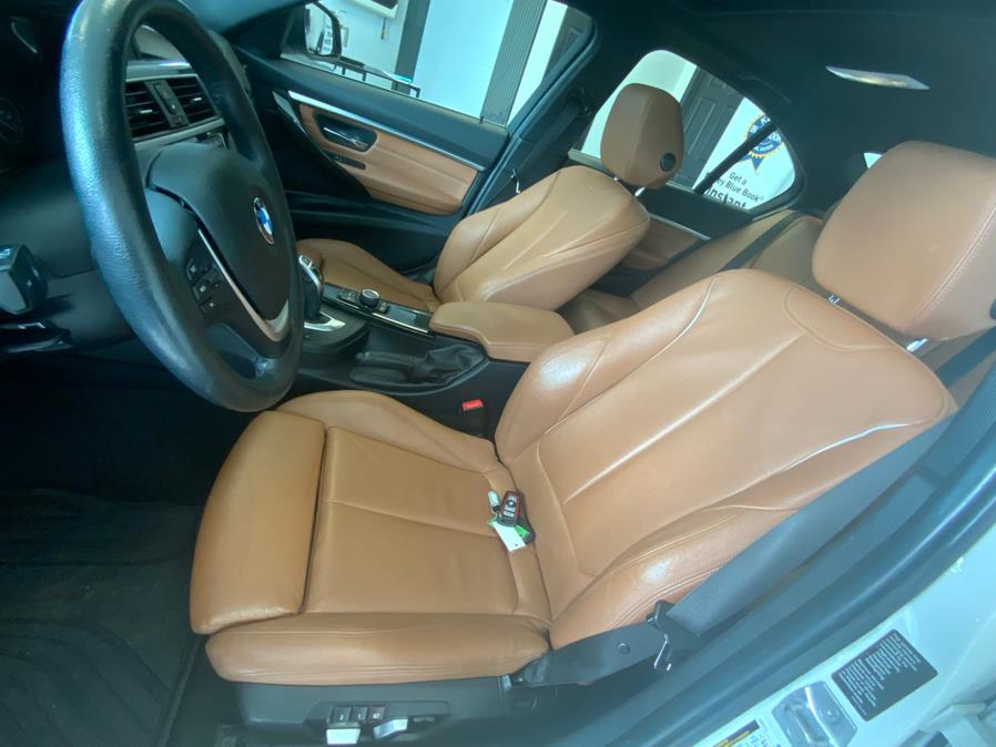 2017 BMW 3 Series 330i - Photo 12