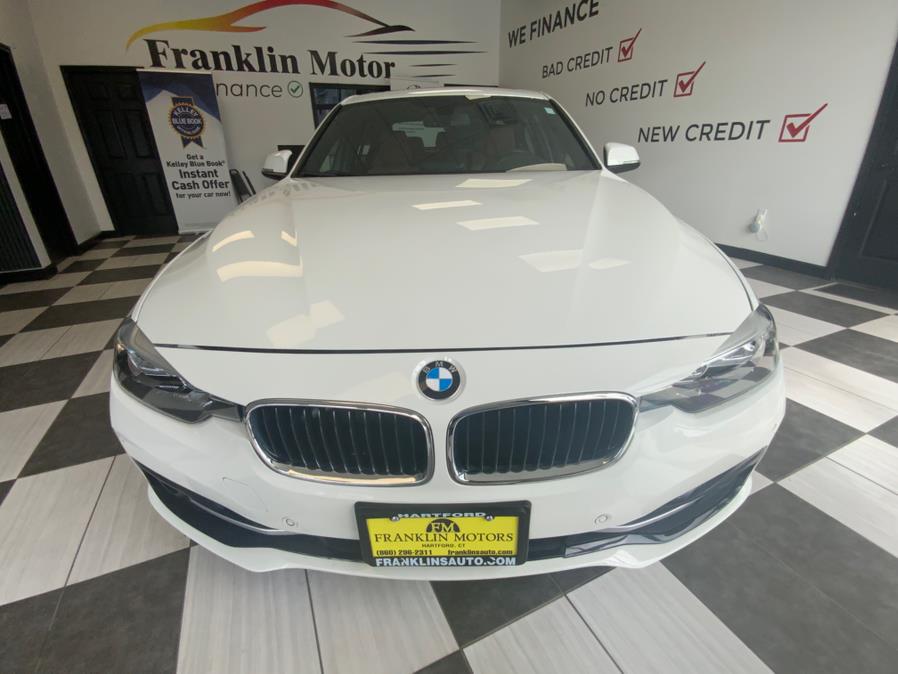 2017 BMW 3 Series 330i xDrive Sedan's photo