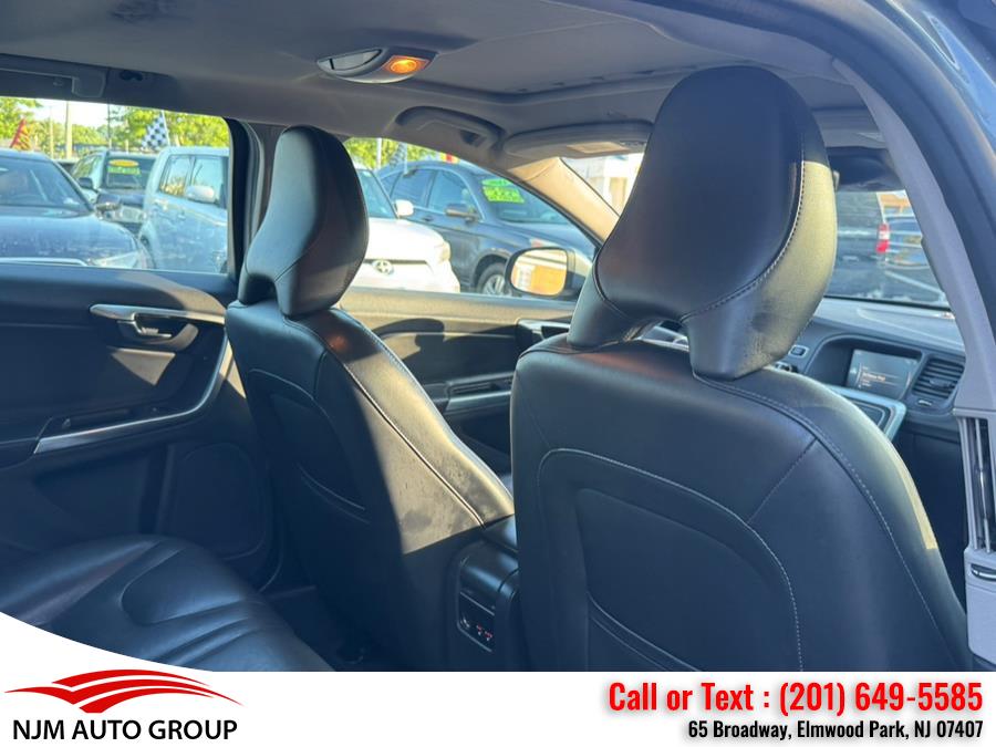 2017 Volvo V60 Premier - Photo 40