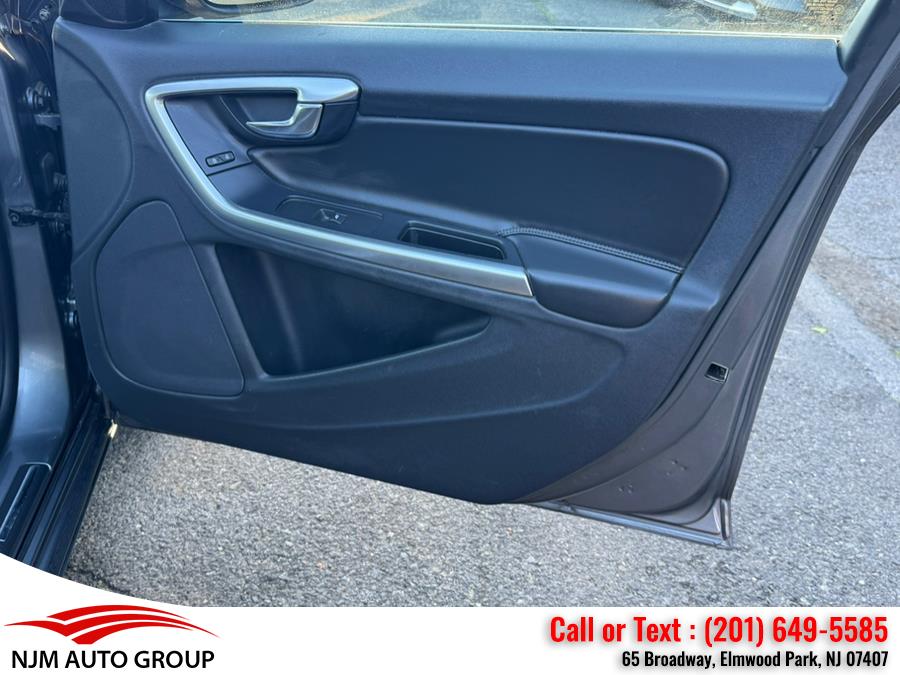 2017 Volvo V60 Premier - Photo 45