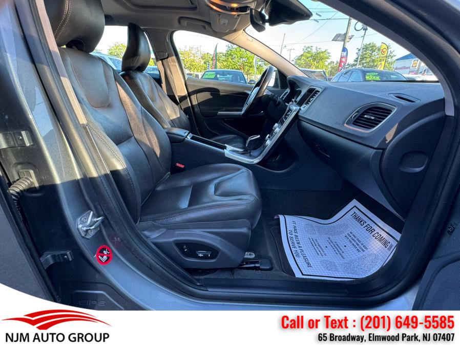 2017 Volvo V60 Premier - Photo 43