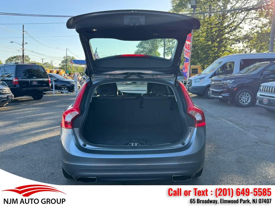 2017 Volvo V60 Premier - Photo 11