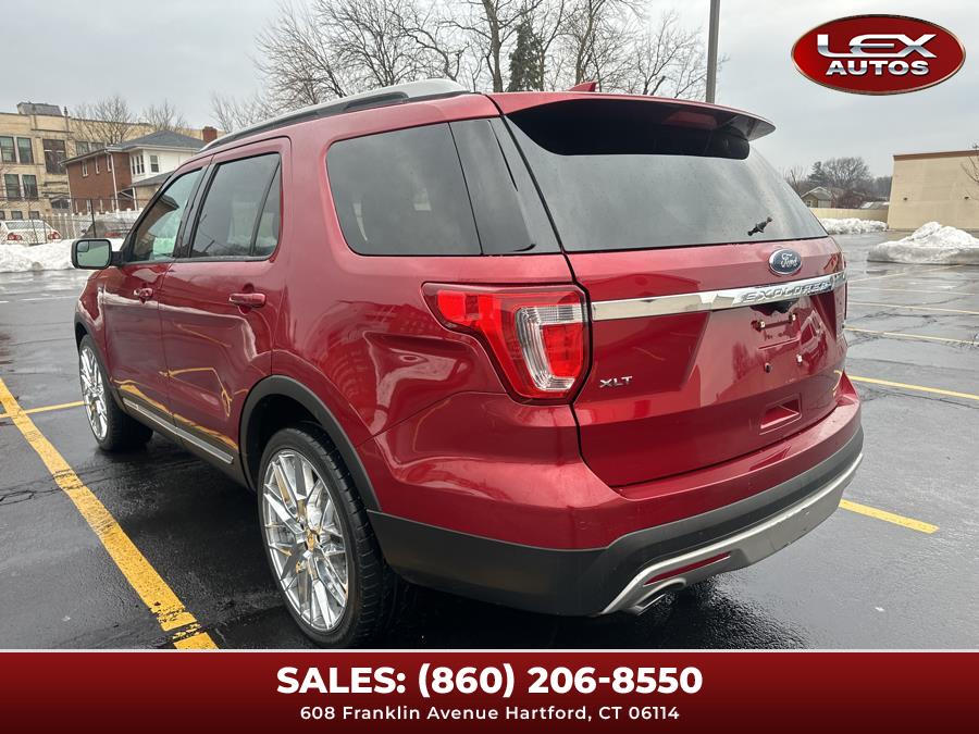 2016 Ford Explorer XLT - Photo 10
