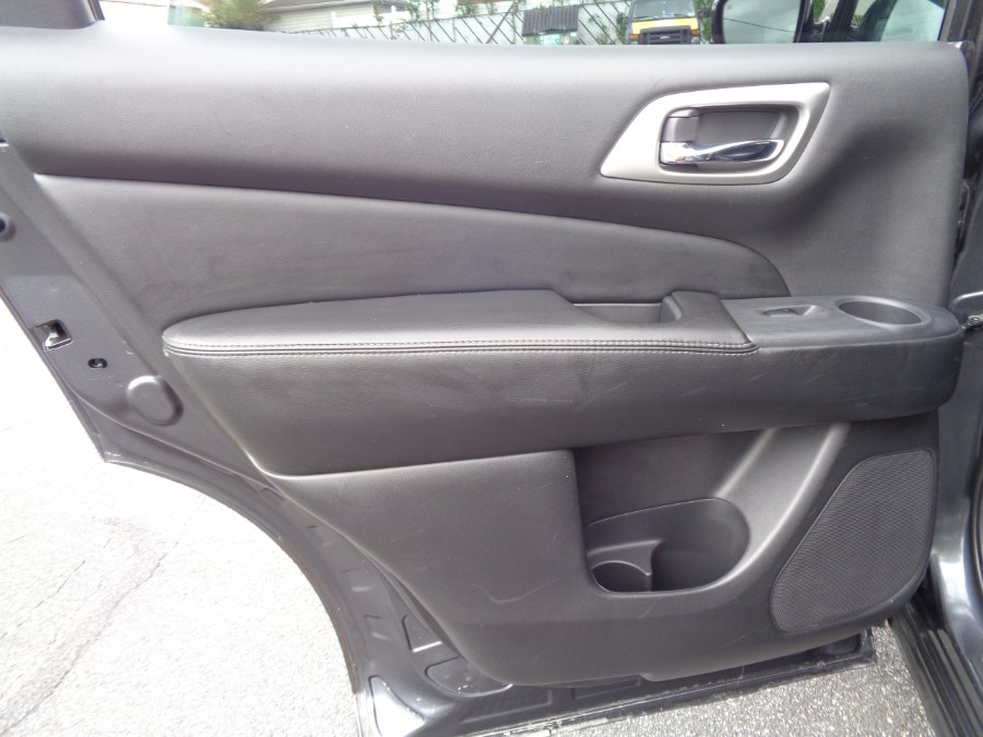 2014 Nissan Pathfinder SL - Photo 18