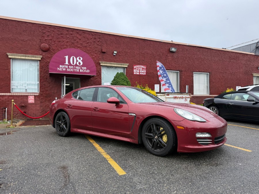 2011 Porsche Panamera 4's photo