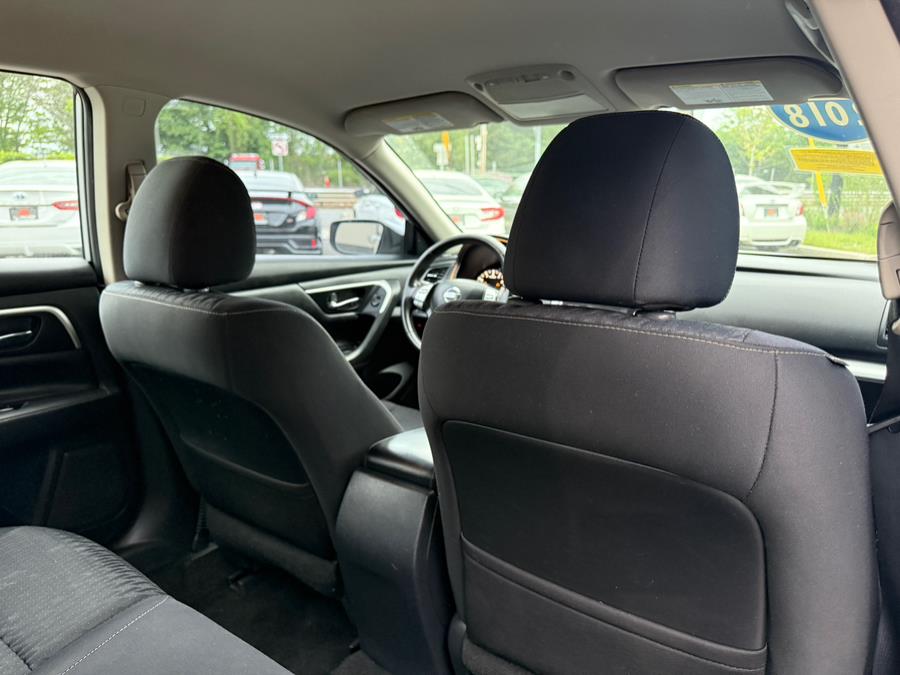 2018 Nissan Altima SV - Photo 14
