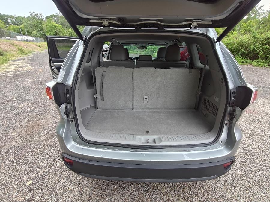 2015 Toyota Highlander XLE - Photo 16