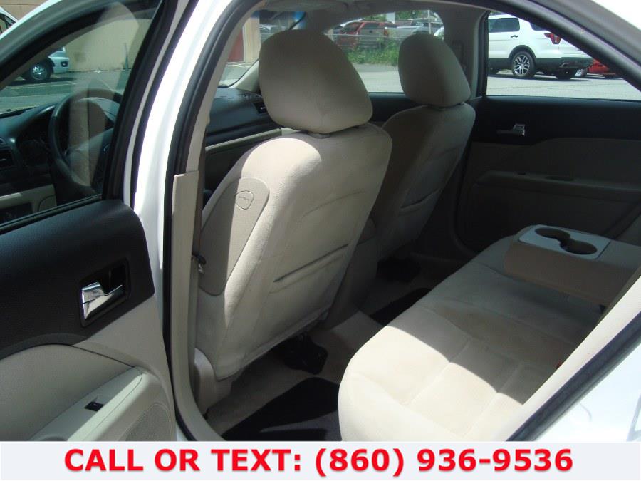 2009 Ford Fusion SE - Photo 23
