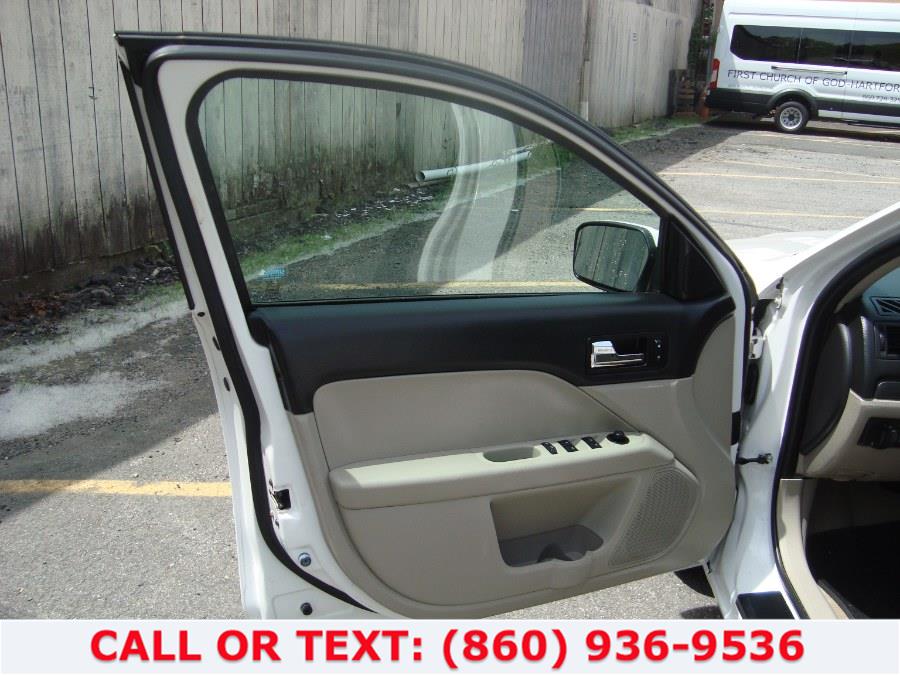 2009 Ford Fusion SE - Photo 25