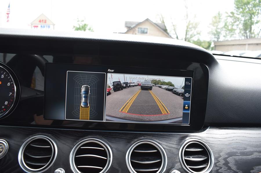 2017 Mercedes-Benz E-Class E300 - Photo 17
