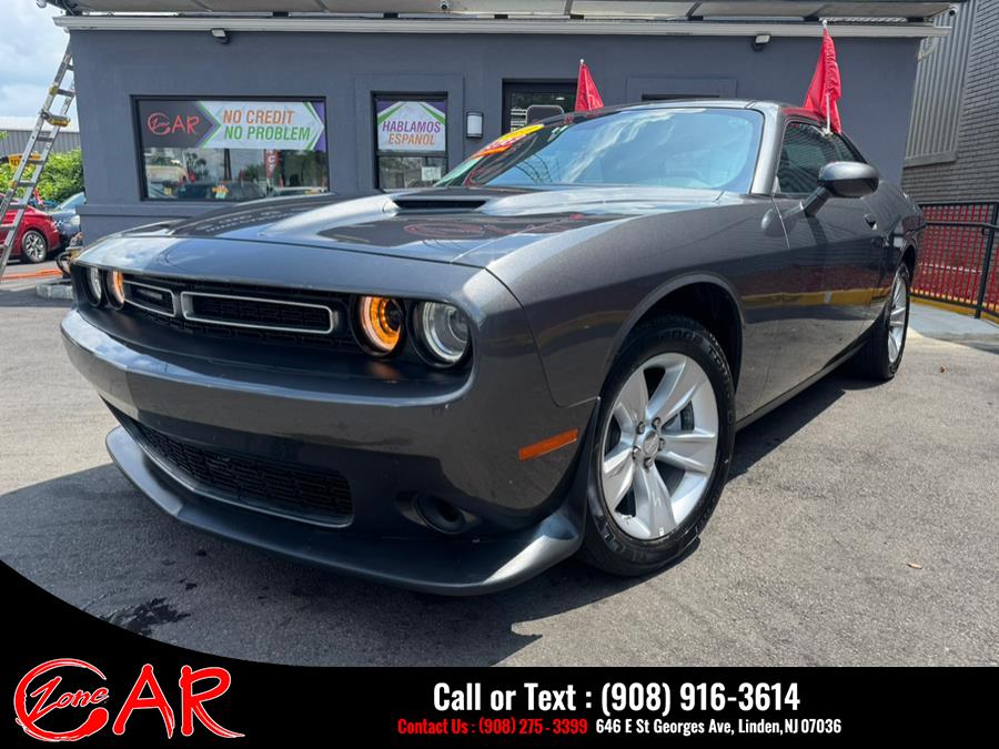 2023 Dodge Challenger SXT Auto's photo