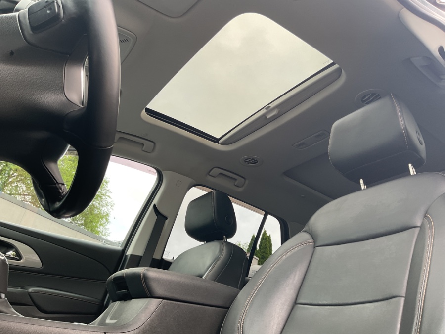 2019 Chevrolet Traverse 3LT - Photo 12