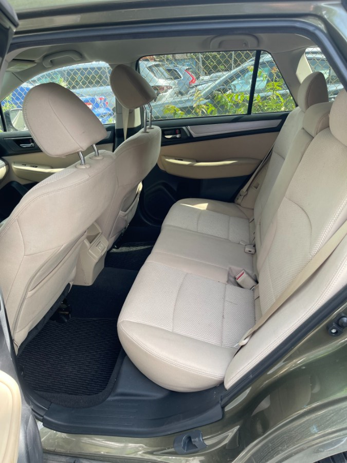 2019 Subaru Outback Premium - Photo 13