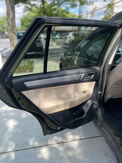 2019 Subaru Outback Premium - Photo 12