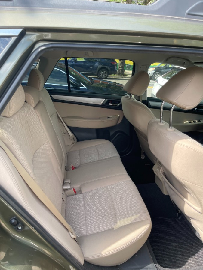 2019 Subaru Outback Premium - Photo 14