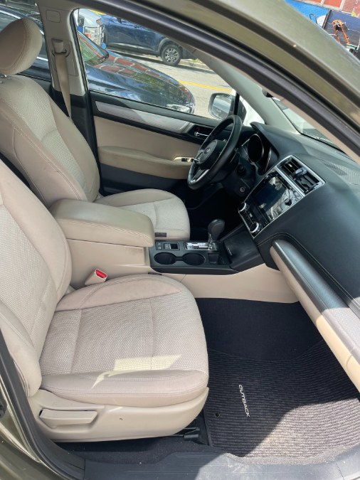 2019 Subaru Outback Premium - Photo 10
