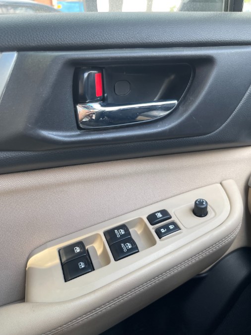2019 Subaru Outback Premium - Photo 26