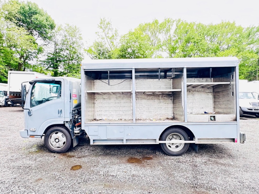 2016 Isuzu NRR - Photo 14