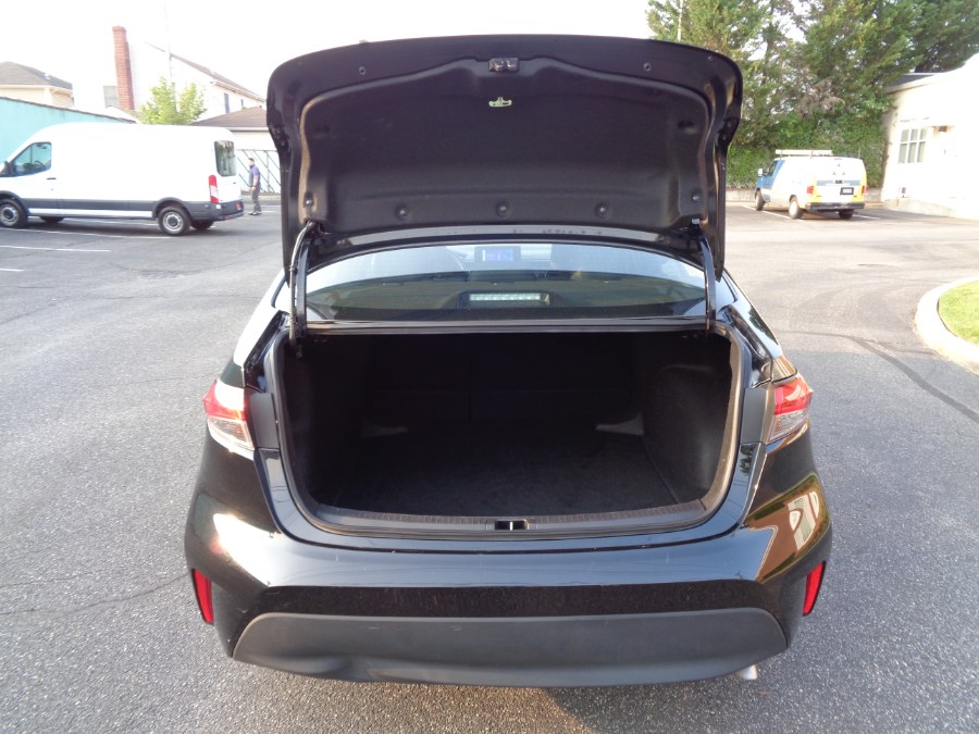 2024 Toyota Corolla LE - Photo 11