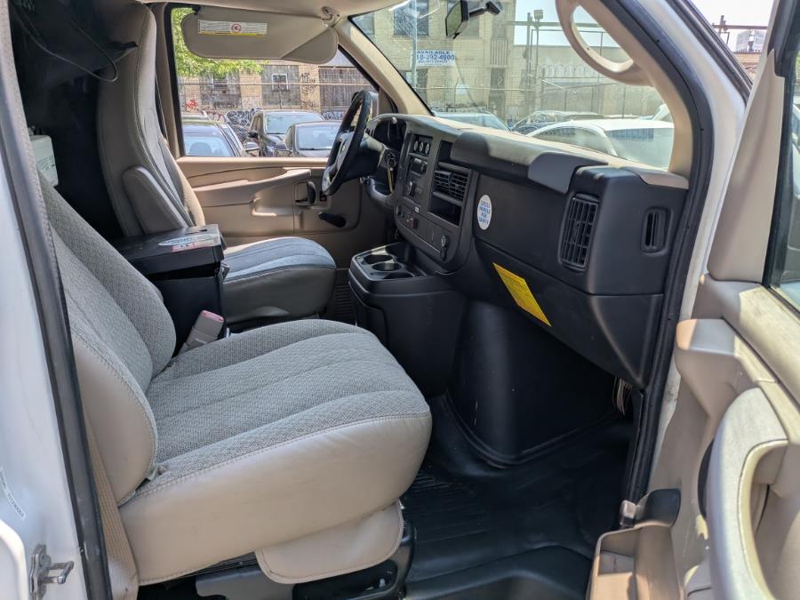 2012 Chevrolet Express Cargo Work Van - Photo 7