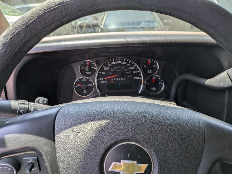 2012 Chevrolet Express Cargo Work Van - Photo 9
