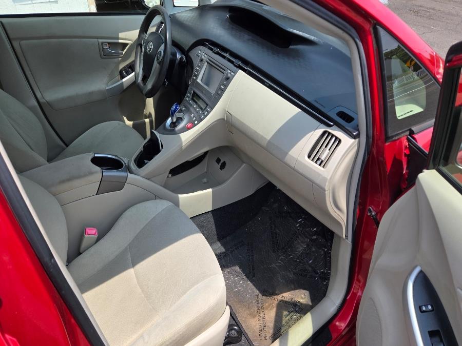 2013 Toyota Prius Two - Photo 10