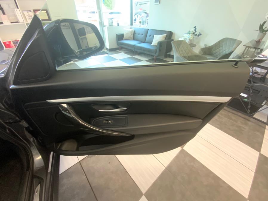 2018 BMW 3 Series 330i - Photo 8