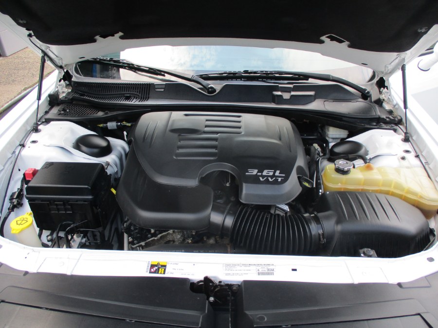 2014 Dodge Challenger SXT - Photo 18