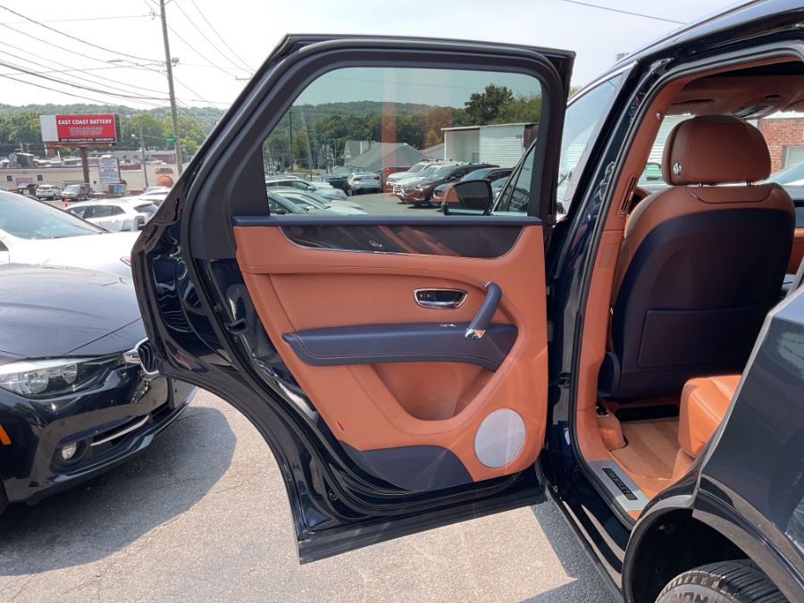 2019 Bentley Bentayga Base - Photo 8
