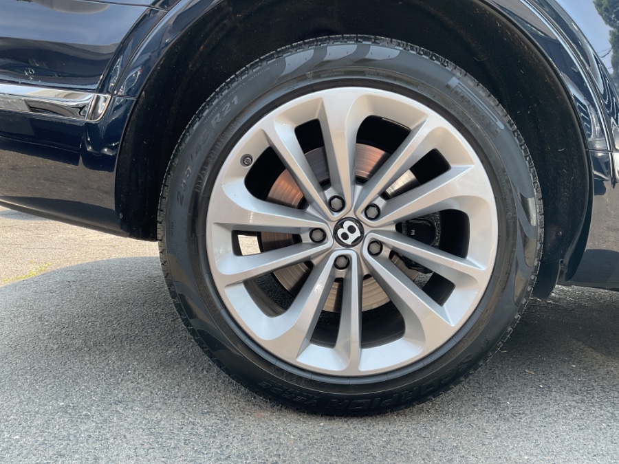 2019 Bentley Bentayga Base - Photo 18