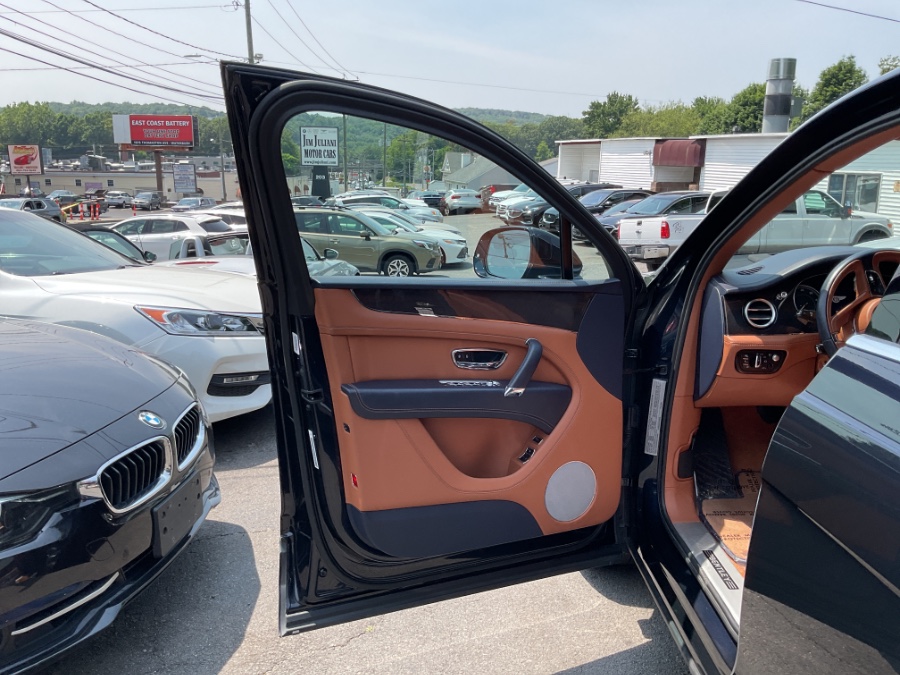 2019 Bentley Bentayga Base - Photo 6