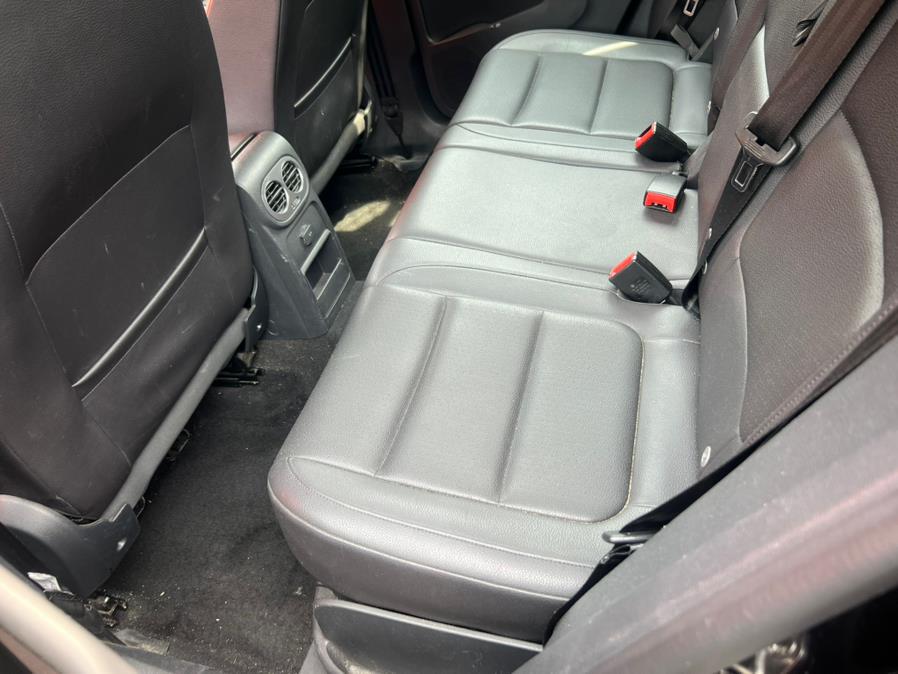 2017 Volkswagen Tiguan S - Photo 8