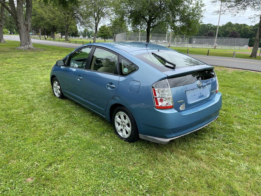 2005 Toyota Prius Hybrid's photo