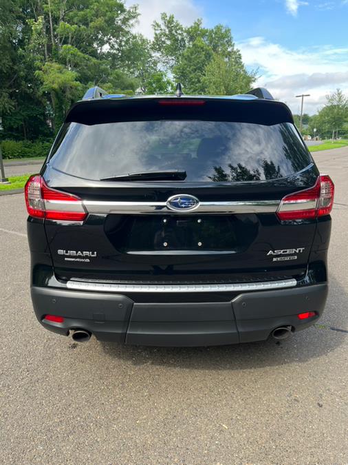 2020 Subaru Ascent Limited 8 Passenger's photo