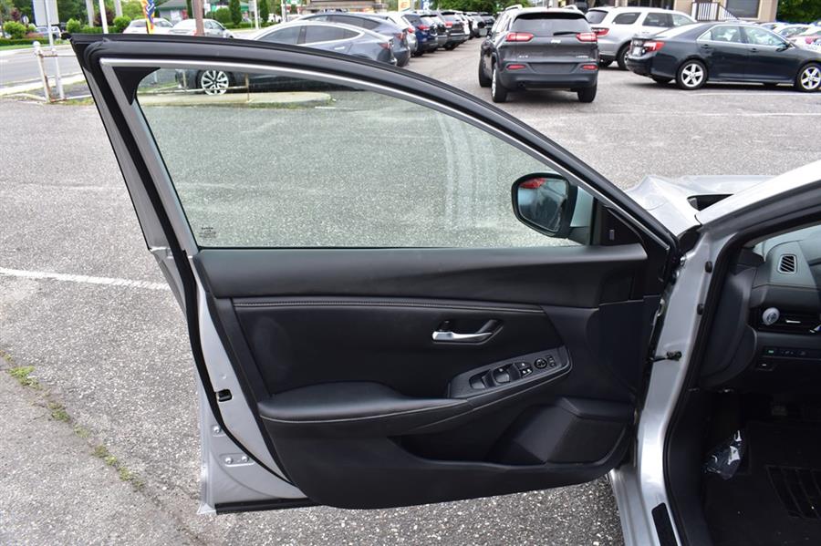 2021 Nissan Sentra SV - Photo 19