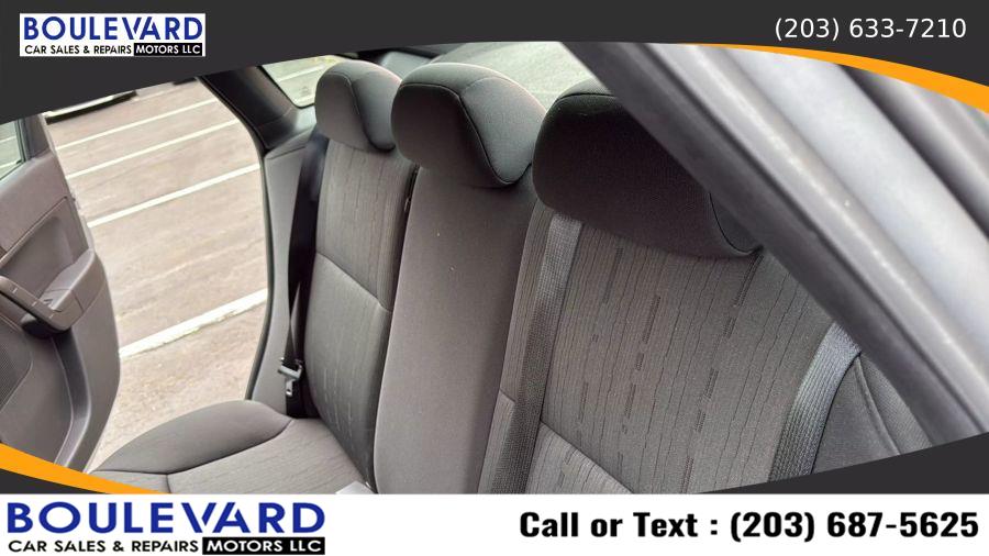 2010 Ford Focus SE - Photo 26