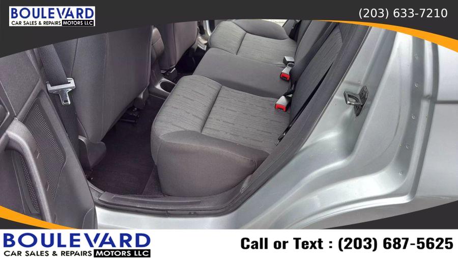 2010 Ford Focus SE - Photo 24